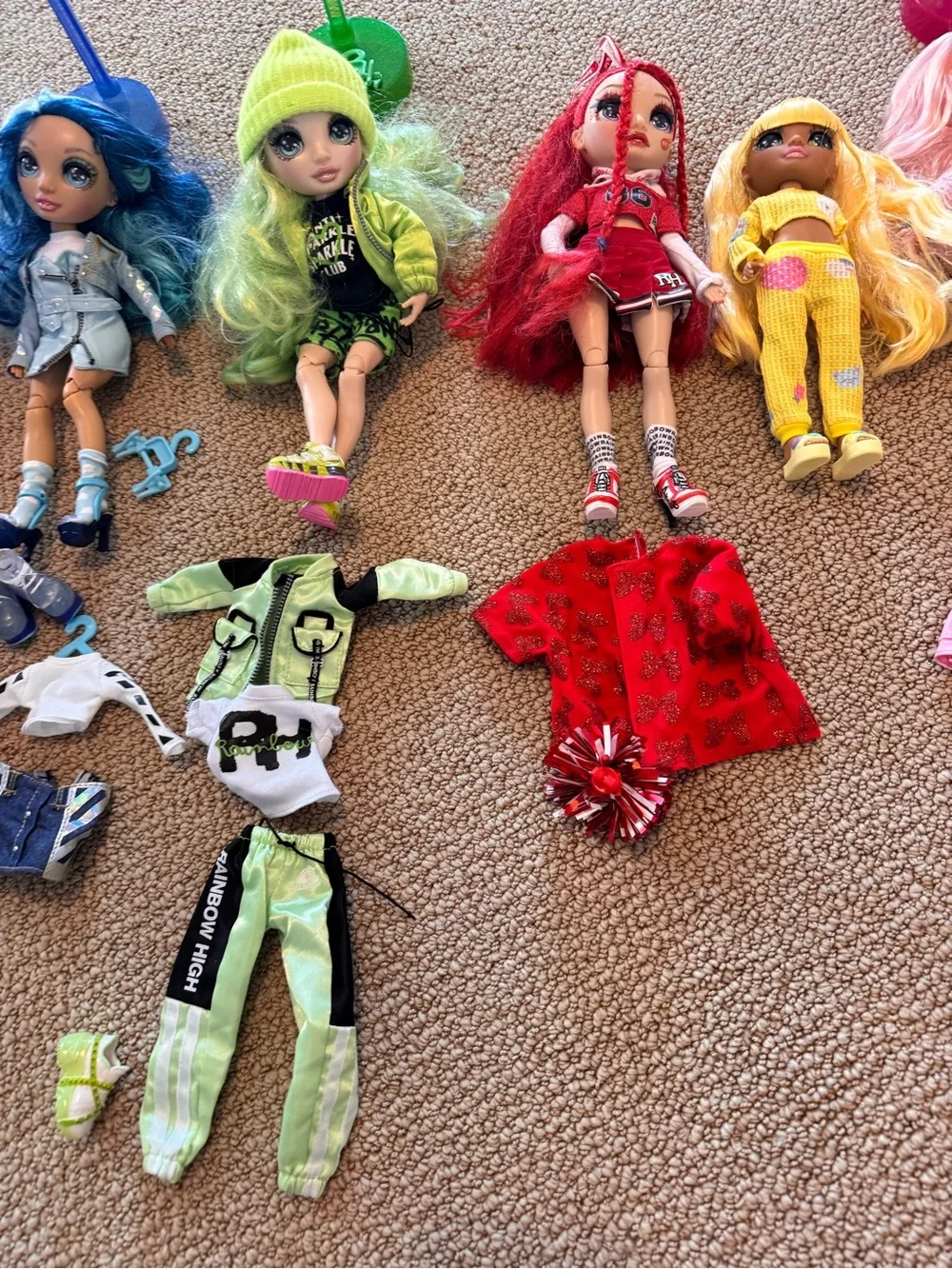 Rainbow High doll lot -7 dolls and accessories
